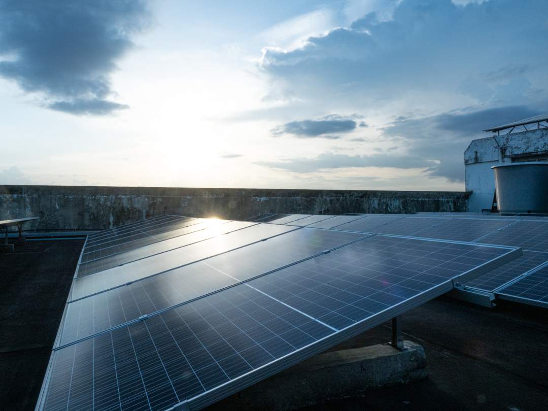 Six additional solar projects to power SA's grid with 1 290MW