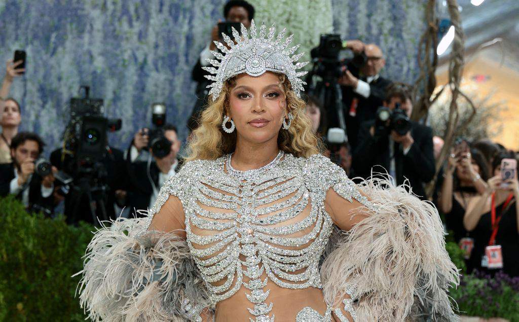 R800m Queen Of Kalahari Beyonc s Met Gala Necklace Spotlights R800m Queen Of Kalahari Beyonc s Met Gala Necklace Spotlights