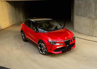 DRIVEN | Alfa Romeo Junior Elettrica: The spark of Milan goes electric
