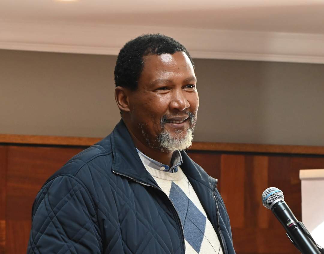 Mandla Mandela puts up his hand to be mayor of Eastern Cape municipality
