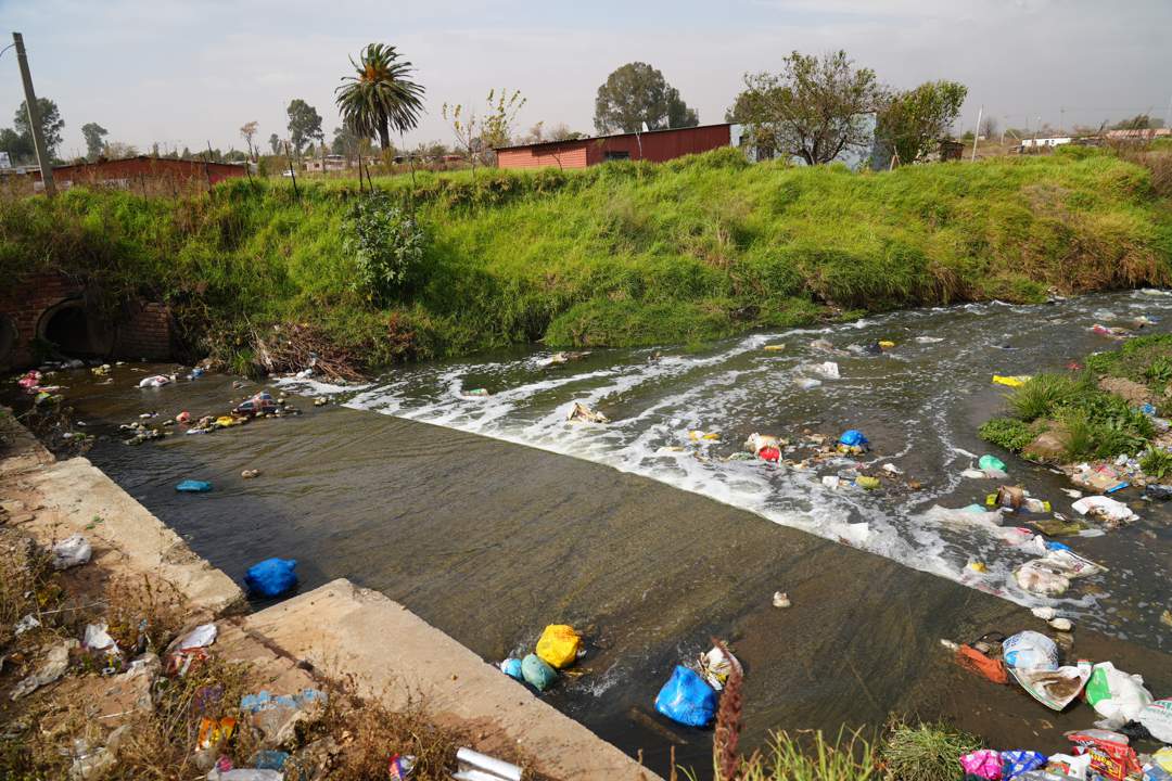 Emfuleni’s institutional rot: R2.5m for ghost worker, golf course for grazing, putrid pools