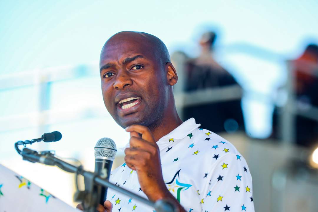 Vuyo Zungula calls for immigration debate; explains video where he confronts Asian migrant