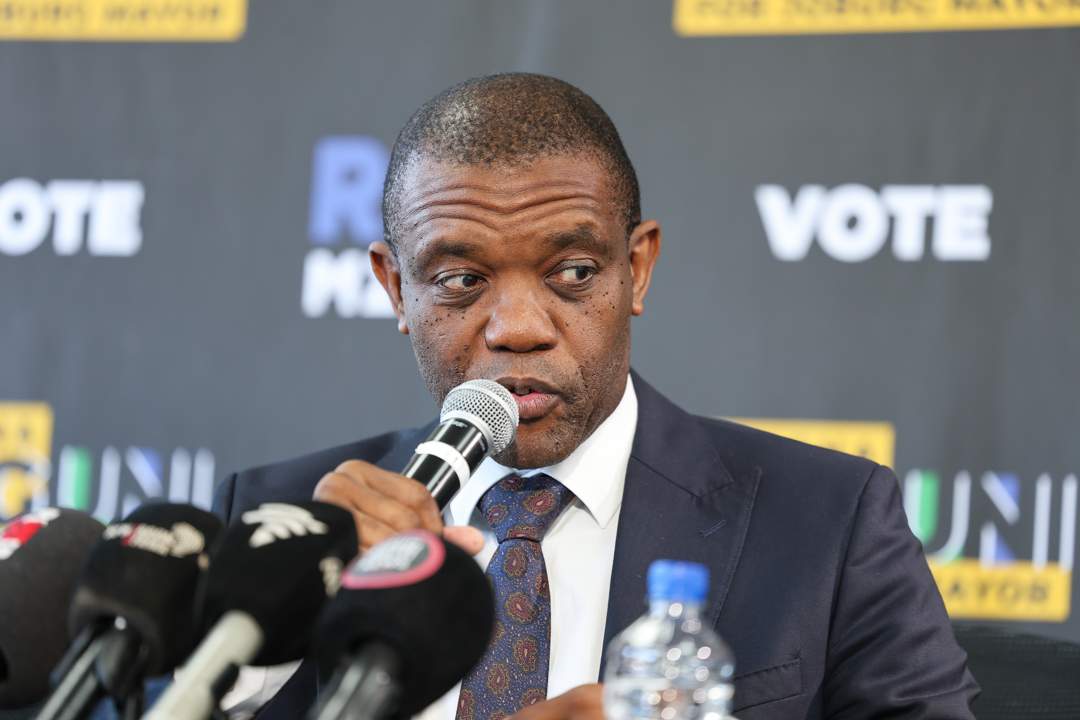 News24 | Rise Mzansi's Songezo Zibi defends R30m d