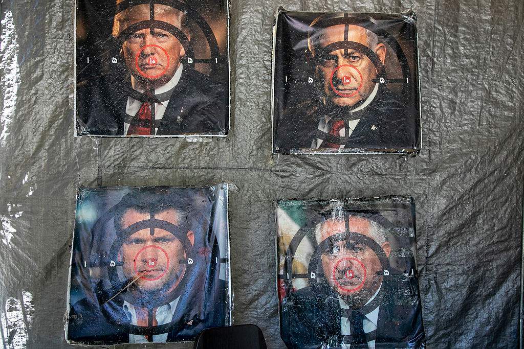 News24 | Netanyahu caught between the US, Lebanon war, and I