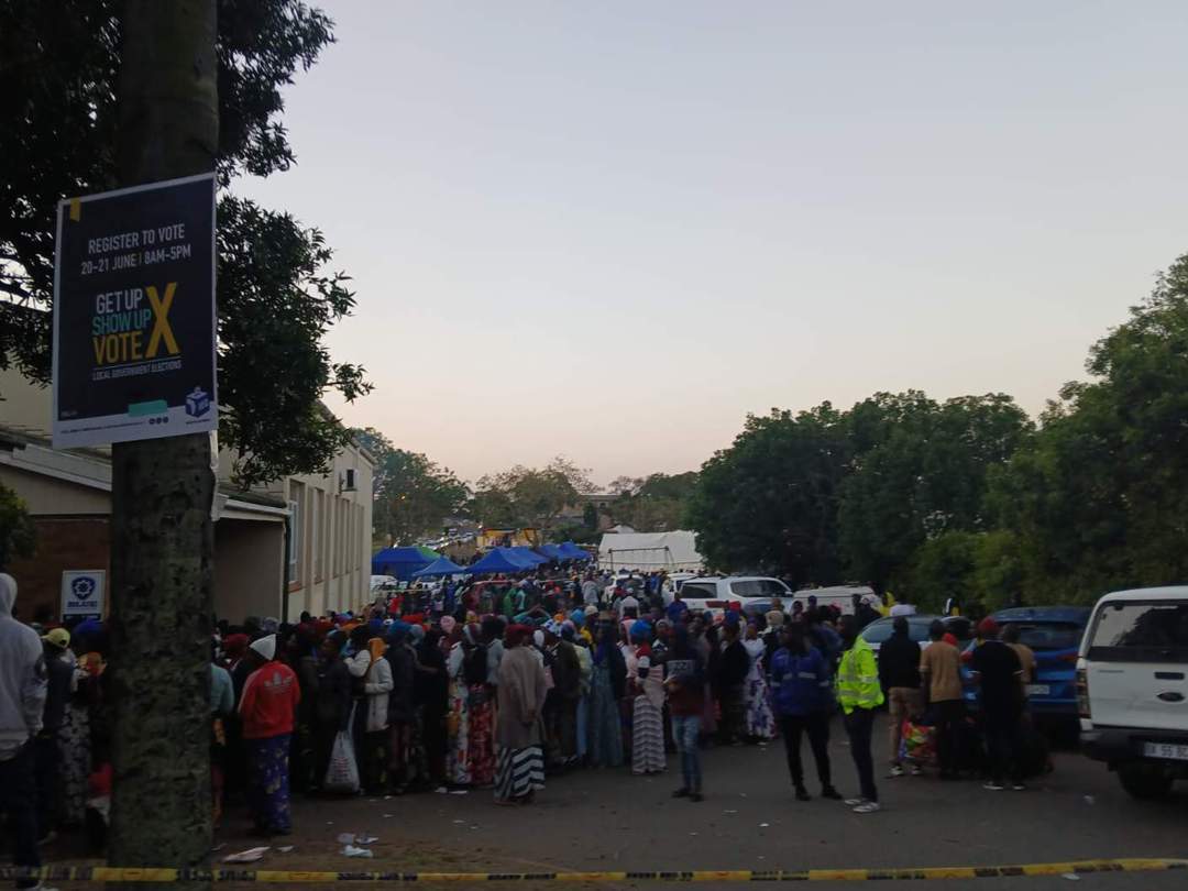 Efforts are under way to transport the ballooning numbers of Malawians who fled from their homes around Durban and sought refuge on a playground outside Sherwood Hall IN Durban.