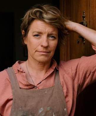 News24 | Stellenbosch-based artist selected for prestigious London Portrait Award on her first try