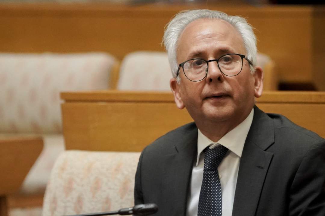 DA MP Lisa Schickerling asked Police Minister Firoz Cachalia (pictured) whether all members of the police’s senior membership had submitted their disclosures of annual assets and financial interests over the past five financial years.