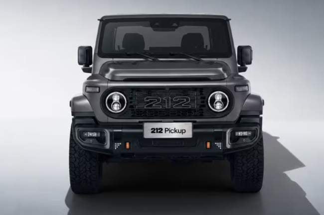 Here's a cheap Chinese rival to Jeep's Gladiator bakkie in SA
