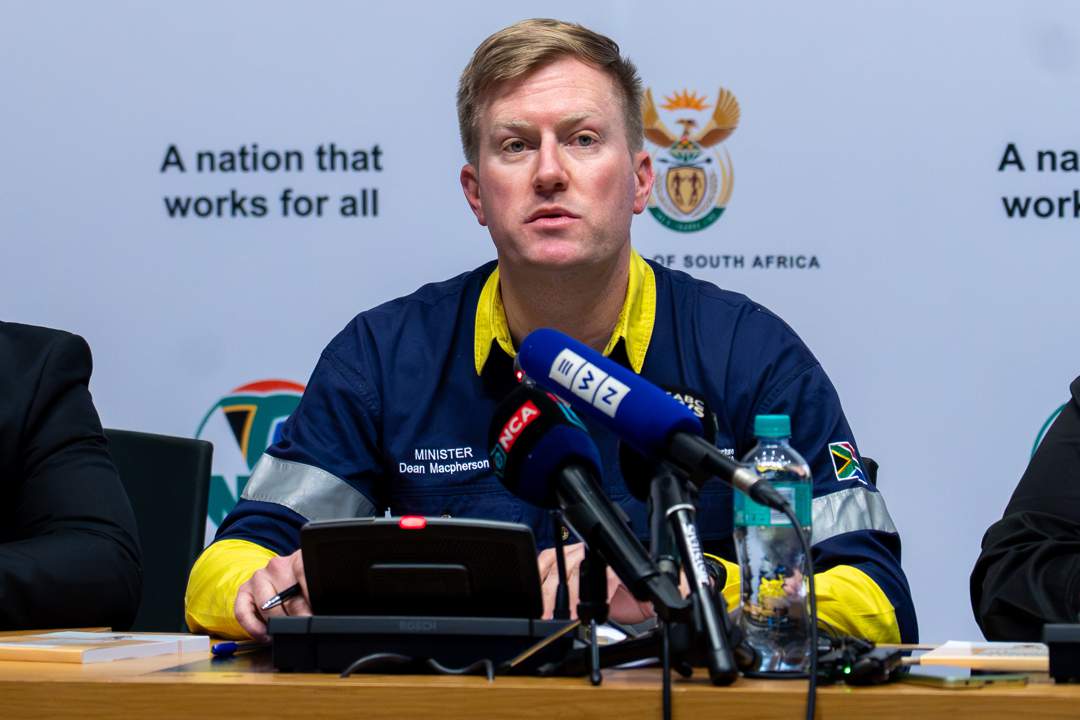 Beitbridge border so porous only crocodiles can stop people crossing it, says Macpherson