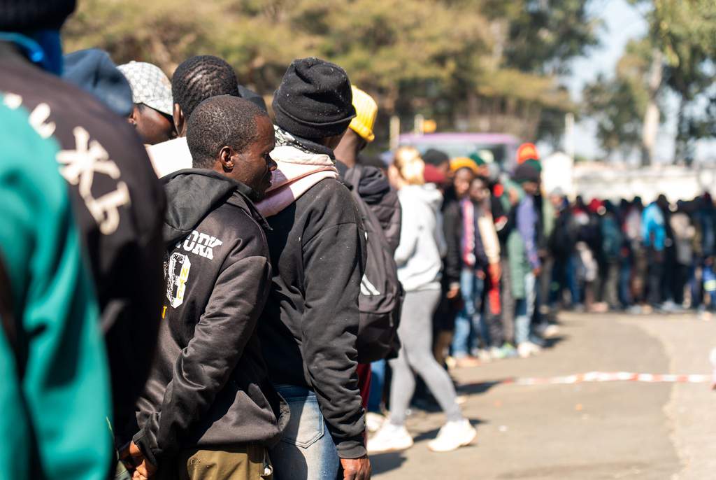 « Nous ne savons pas quand les bus viendront » : des Malawiens fuient toujours l'Afrique du Sud après la date limite du 30 juin