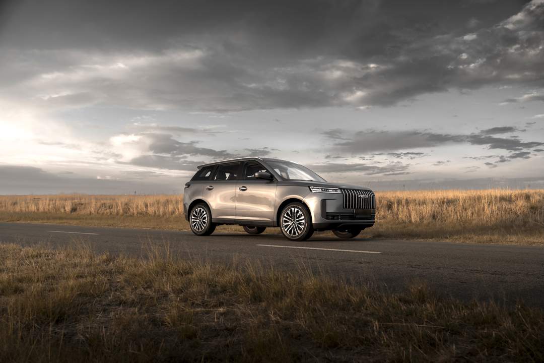 Petrol, hybrid, electric: Automakers want one car to do it all