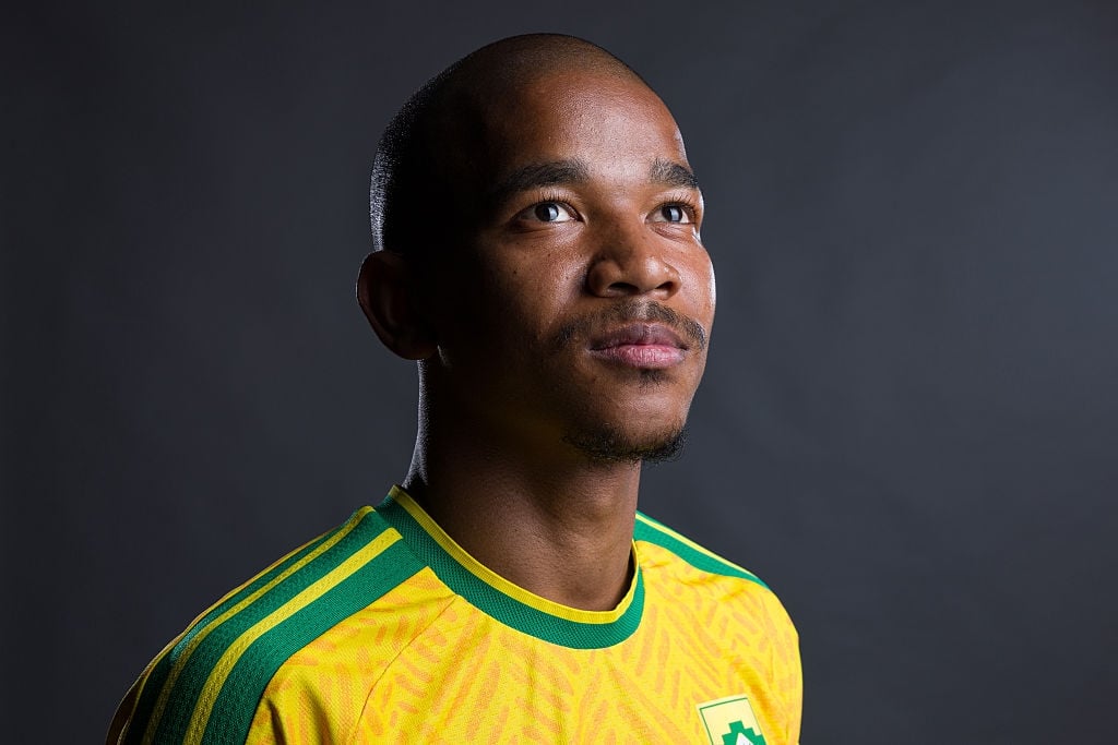 « Nous jouerons pour eux » : Rassie envoie ses prières aux familles après un week-end « tragique » pour le sport sud-africain