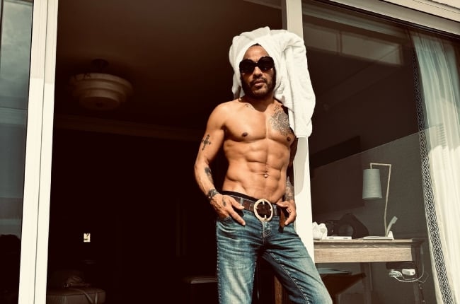 Lenny Kravitz dishes on the intense workout routine behind his jaw-dropping physique.