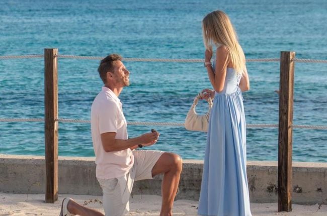 Swimmer Roland Schoeman is engaged: ‘The ring burned a hole in my pocket for two years’